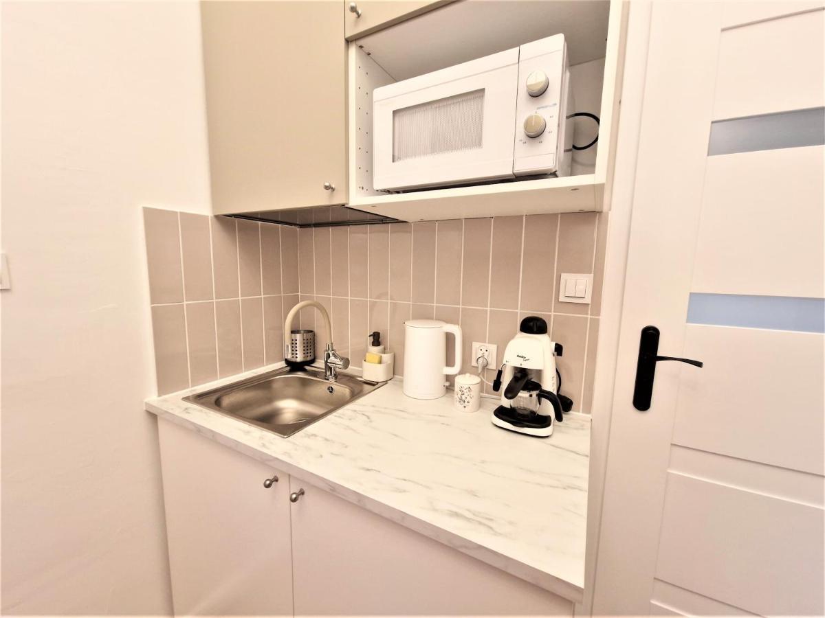 J&W Apartments Swietojanska Rooms Warsaw Ngoại thất bức ảnh