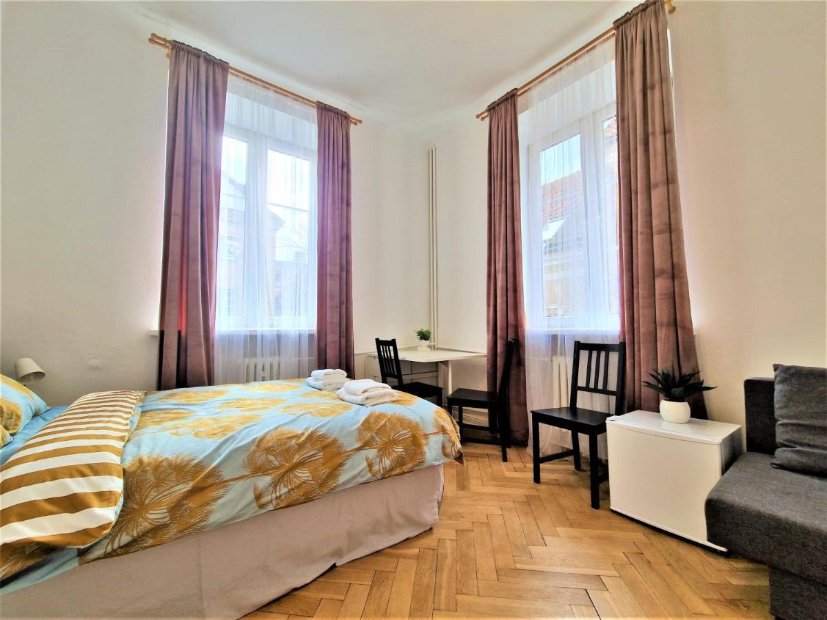 J&W Apartments Swietojanska Rooms Warsaw Ngoại thất bức ảnh