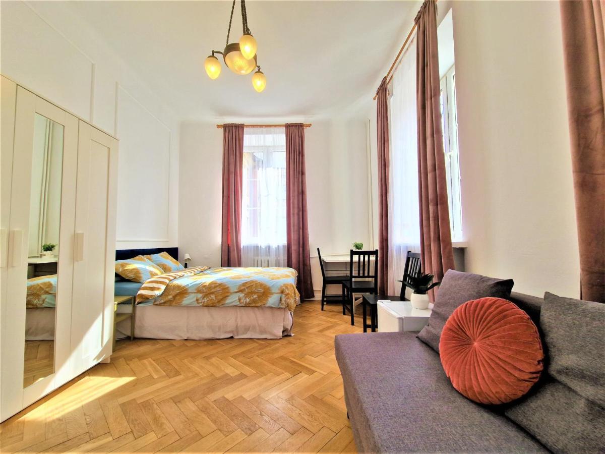 J&W Apartments Swietojanska Rooms Warsaw Ngoại thất bức ảnh