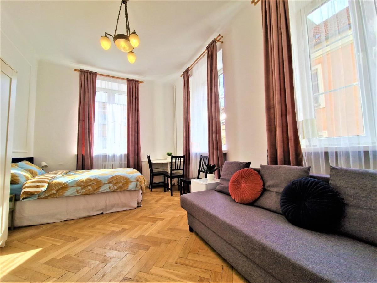 J&W Apartments Swietojanska Rooms Warsaw Ngoại thất bức ảnh