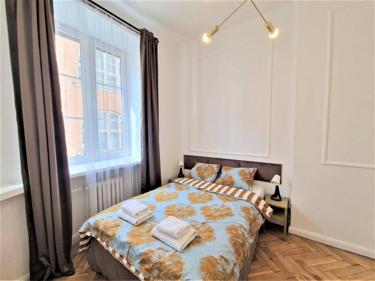 J&W Apartments Swietojanska Rooms Warsaw Ngoại thất bức ảnh