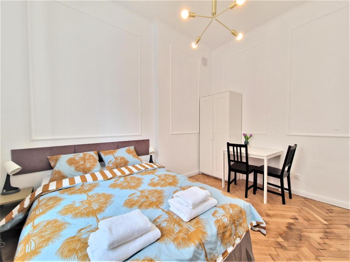 J&W Apartments Swietojanska Rooms Warsaw Ngoại thất bức ảnh